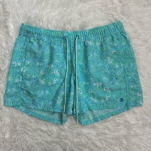 EUC Vineyard Vines Performance Nylon Athletic Shorts!